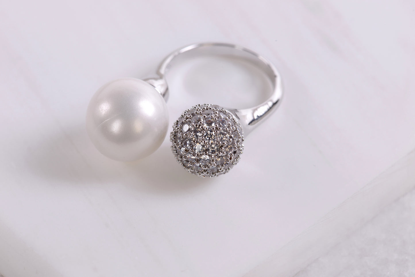 Aurora Pearl Ring