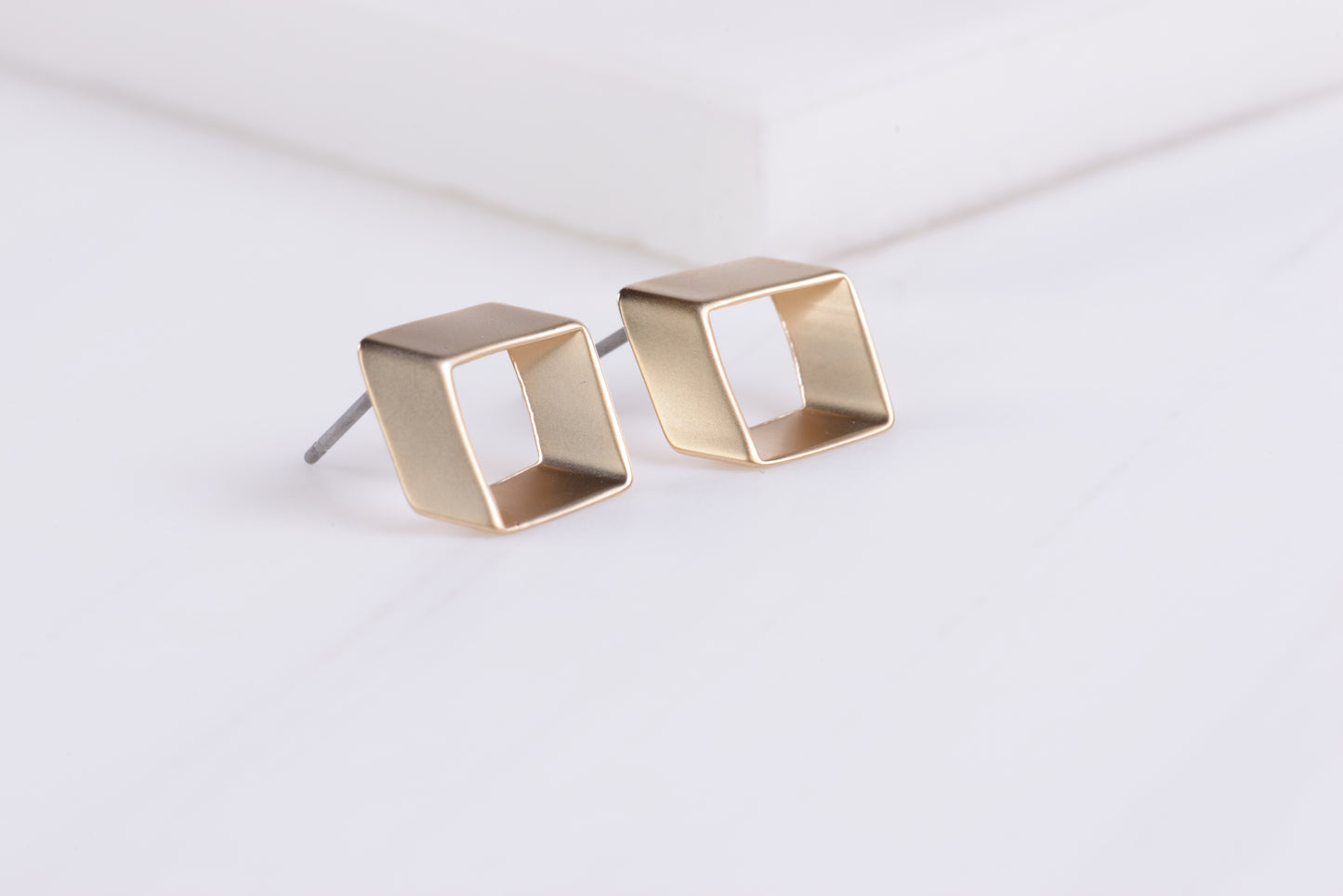 Hana Stud Earrings