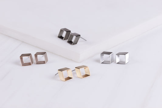 Hana Stud Earrings