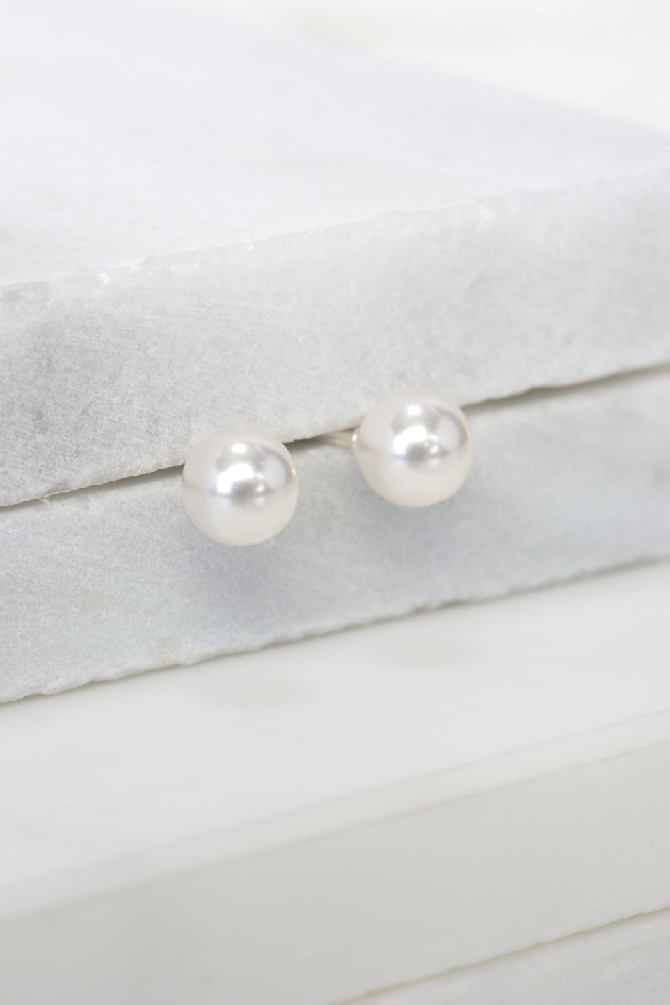 Abby Pearl Earrings