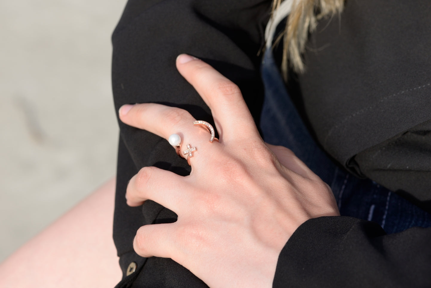 Smiley Pearl Ring