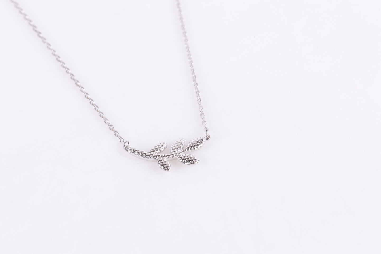 Olivia Leaf Necklace